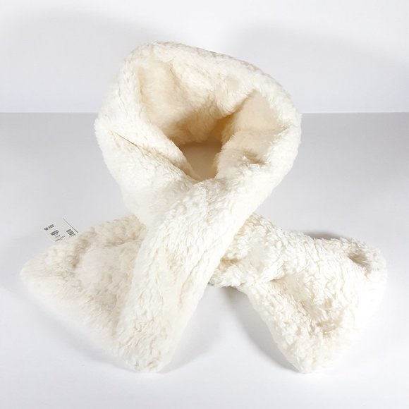 AEROPOSTALE SHERPA FLEECE KEYHOLE SCARF CREAM BRAND NEW WITH TAGS STYLE 8770 - Picture 1 of 4
